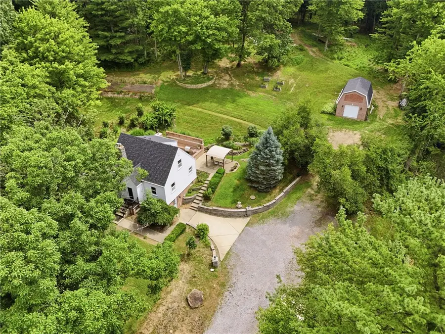 809 Franklin Rd, Mars, PA 16046 - #2