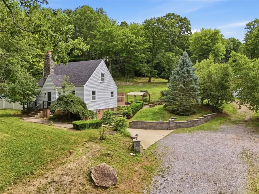 809 Franklin Rd, Mars, PA 16046 - #3