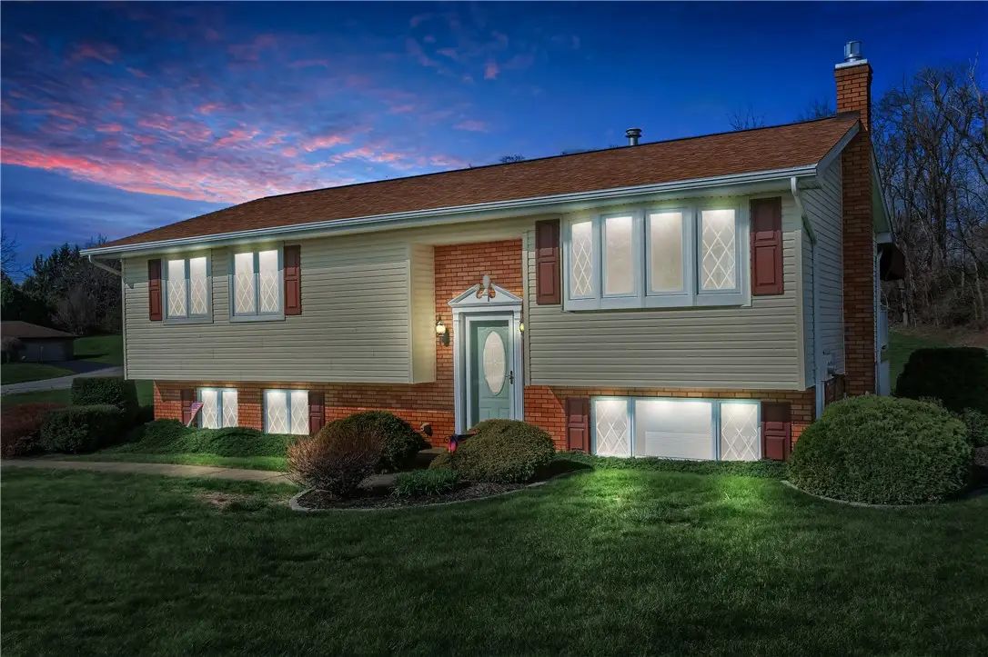 1123 Brookshire Dr, New Castle, PA 16101 - #1