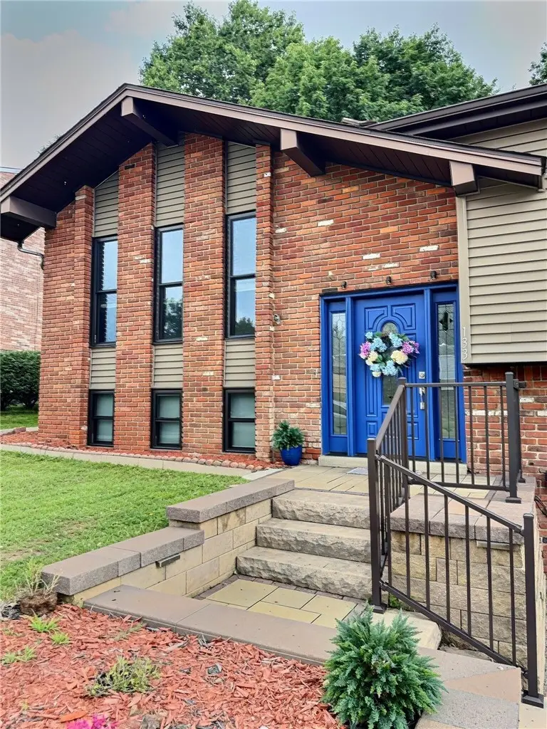 133 Westminster Dr, Monroeville, PA 15146 - #3