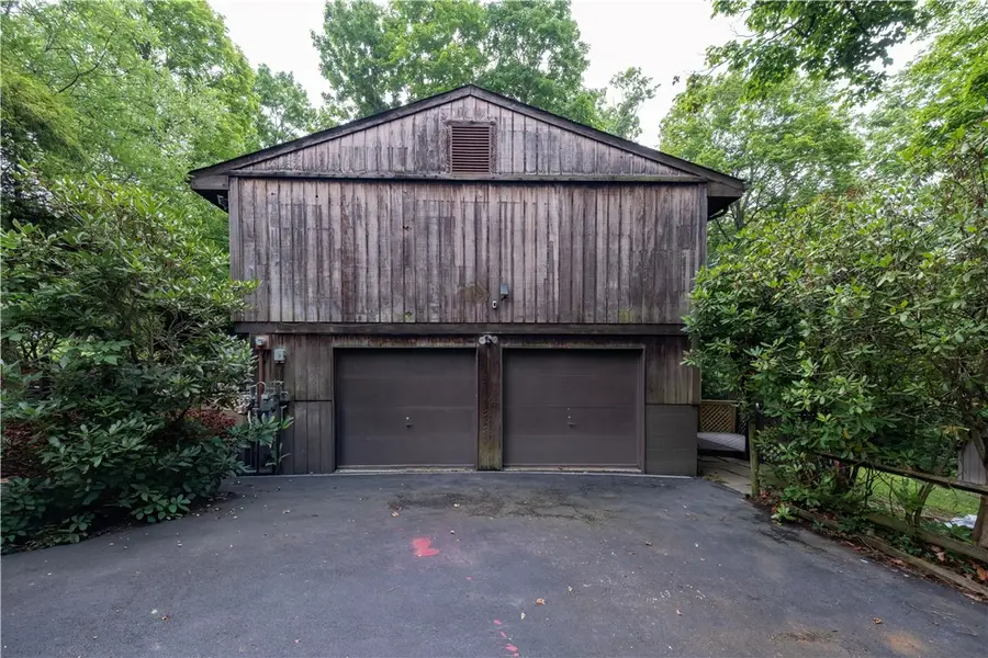 467 Hunting Creek Rd, Canonsburg, PA 15317 - #3