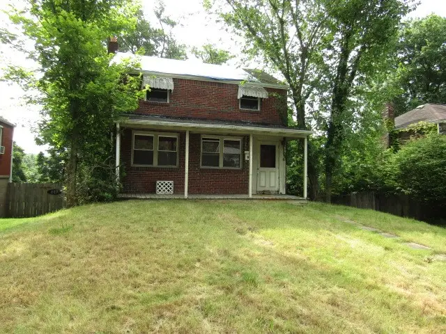 821 Veronica Dr, Pittsburgh, PA 15235 - #2
