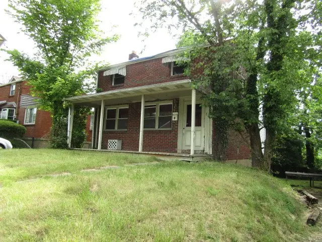 821 Veronica Dr, Pittsburgh, PA 15235 - #3