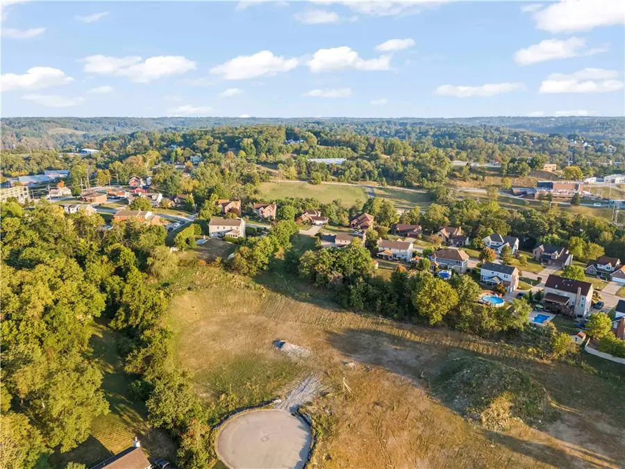 2220 Watchfield Dr, South Park, PA 15129 - #3