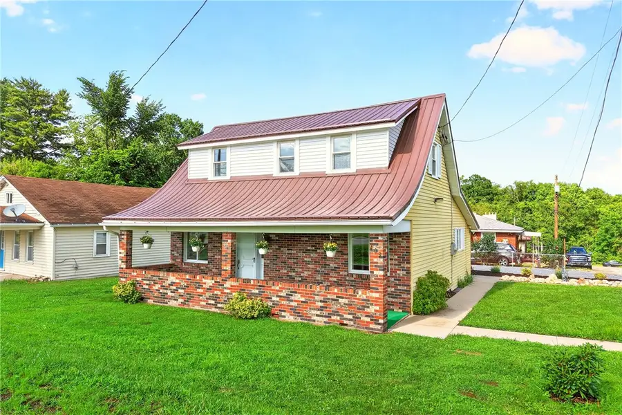 403 Perry Avenue, Belle Vernon, PA 15012 - #3