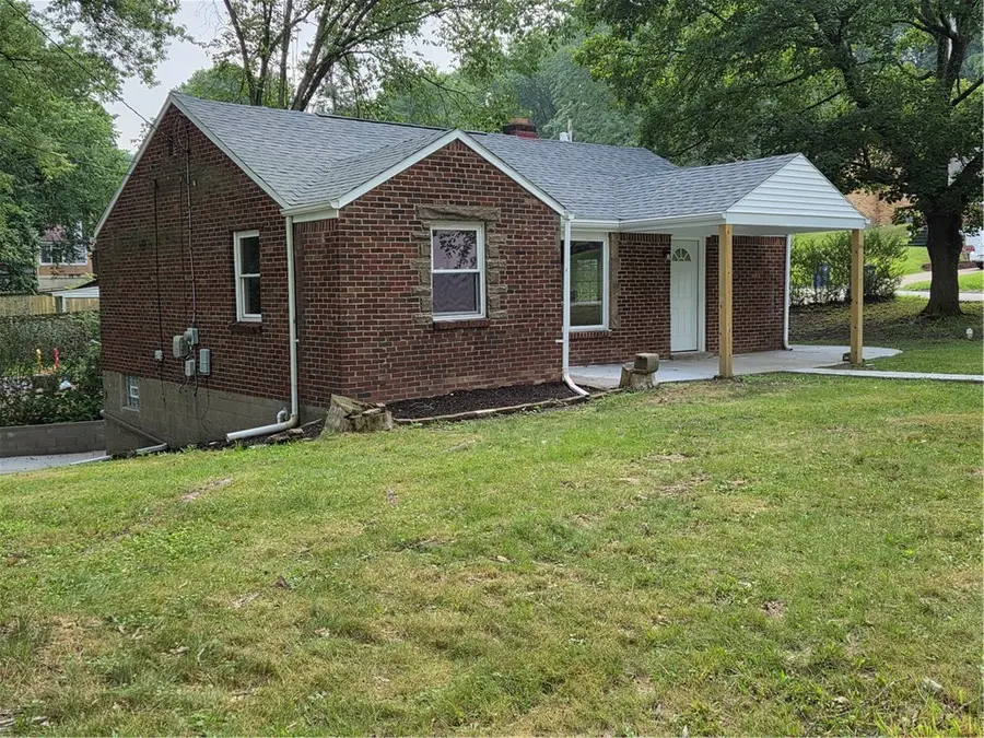 745 Macfarlane Dr, Pittsburgh, PA 15235 - #3