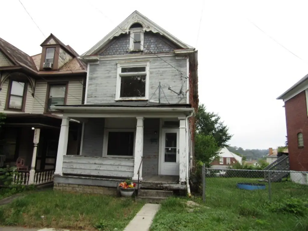 223 N 2nd St, Jeannette, PA 15644 - #1