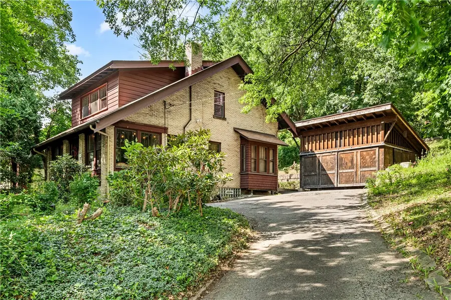 137 Elmore Rd, Pittsburgh, PA 15221 - #3