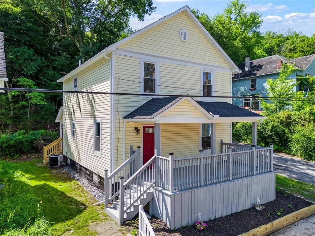 455 Highland Ave, Aliquippa, PA 15001 - #1