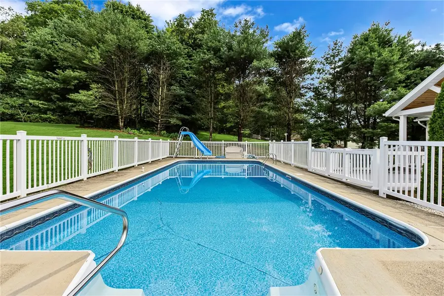 358 Mack Hollow Rd, Georgetown, PA 15043 - #3