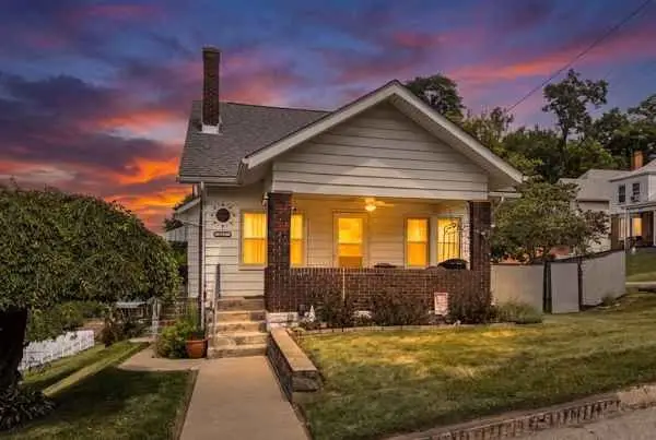 539 Dippold Ave, Baden, PA 15005