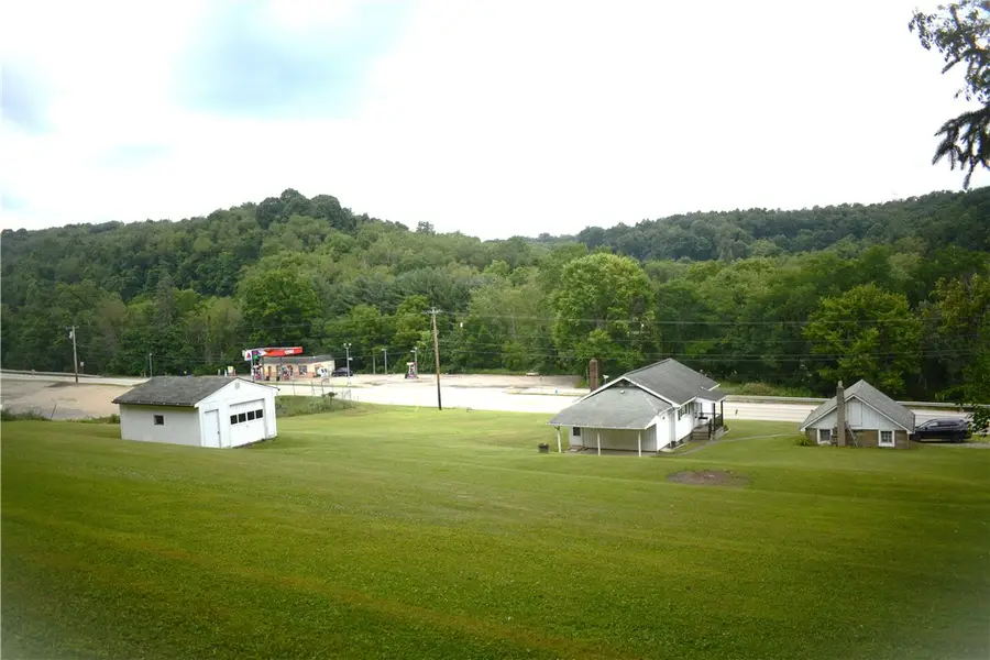 6184 Leechburg Rd., Leechburg, PA 15656 - #2