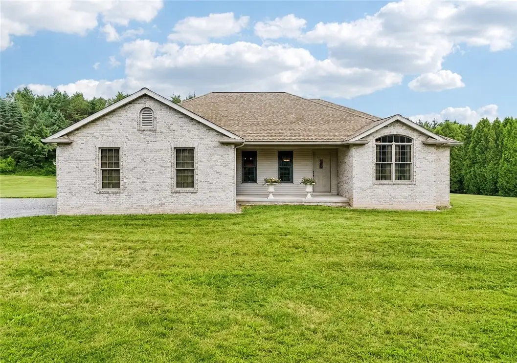 152 Game Farm Rd, New Castle, PA 16101 - #1
