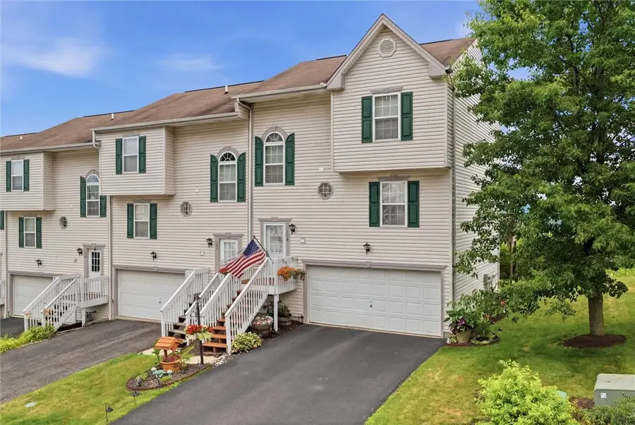 110 Cathedral Ct, Carnegie, PA 15106 - #2