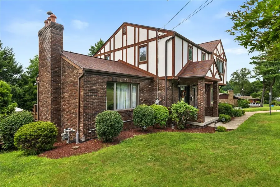 120 Larchfield Drive, McKeesport, PA 15135 - #3