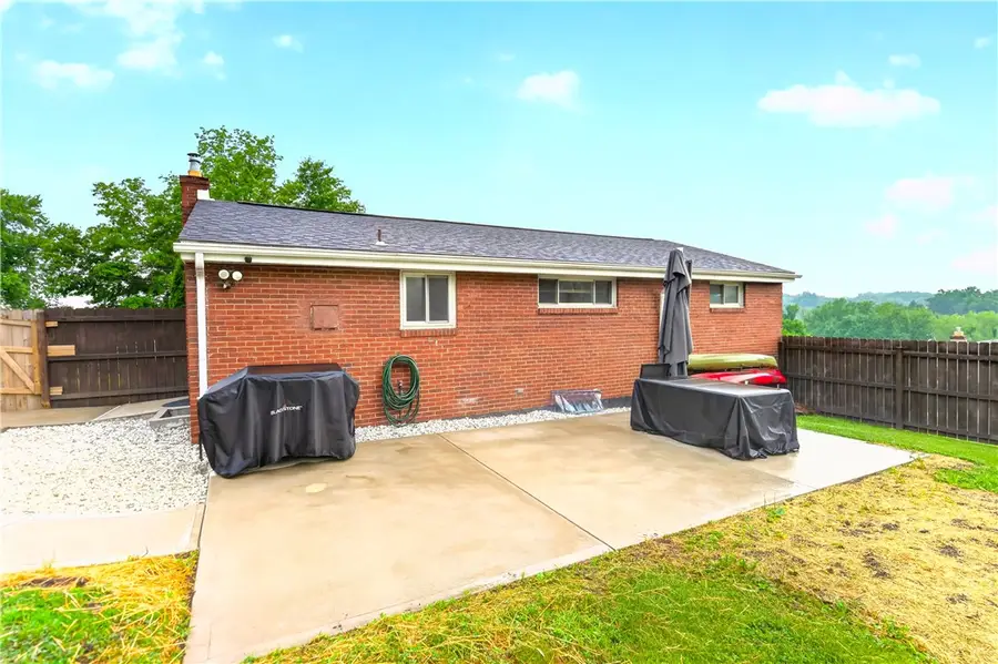 12 Corbett Ave, Irwin, PA 15642 - #3
