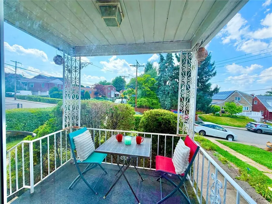 4289 Glen Lytle Rd, Pittsburgh, PA 15217 - #2