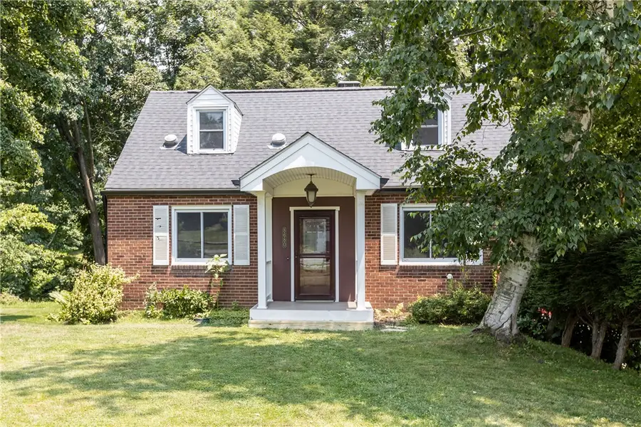 8680 Winchester Dr, Pittsburgh, PA 15237 - #2