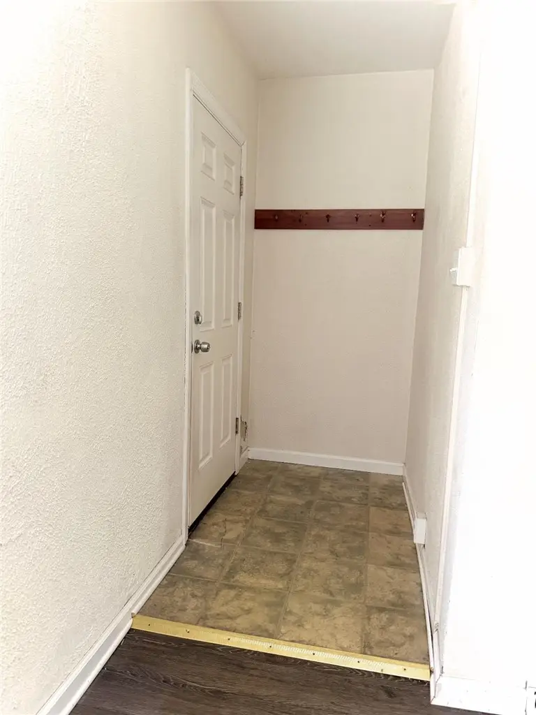 18 Furley St, Pittsburgh, PA 15220 - #2