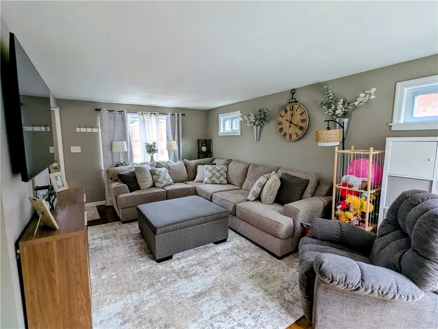513 W Miller Ave, Homestead, PA 15120 - #3