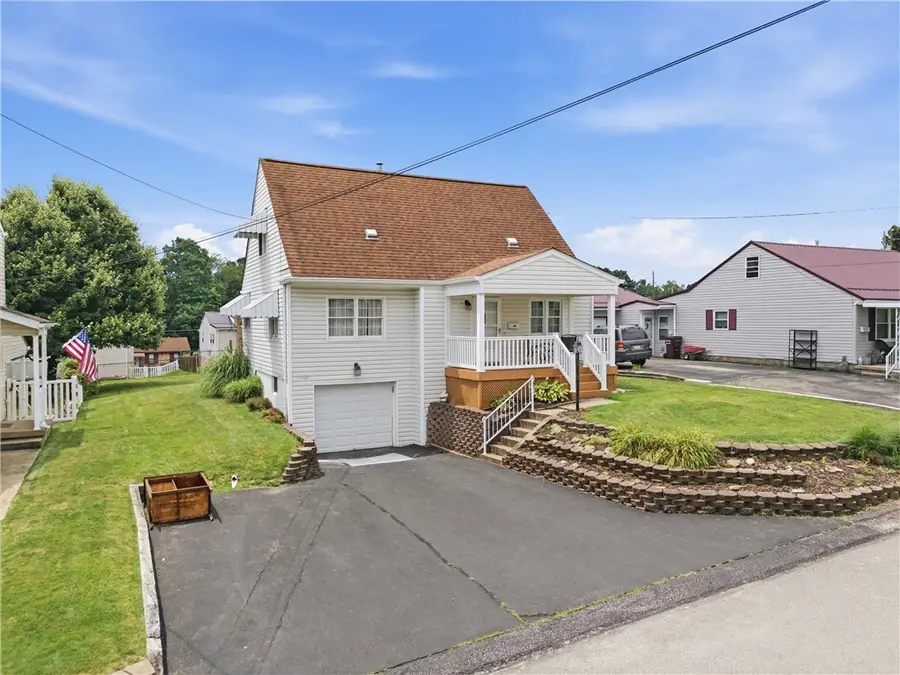 508 Arizona Dr, Lower Burrell, PA 15068 - #2