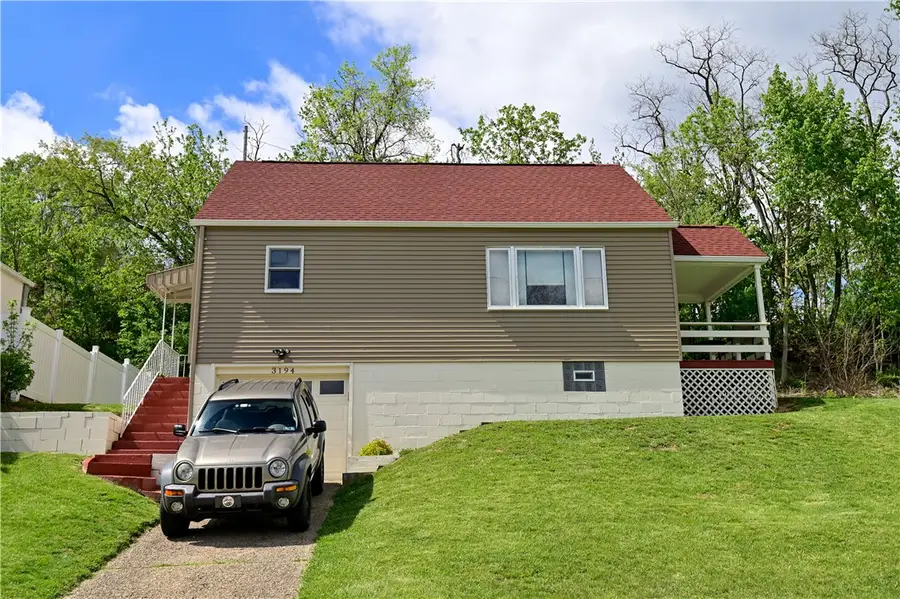 3194 Ridgeway Dr, South Park, PA 15129 - #2