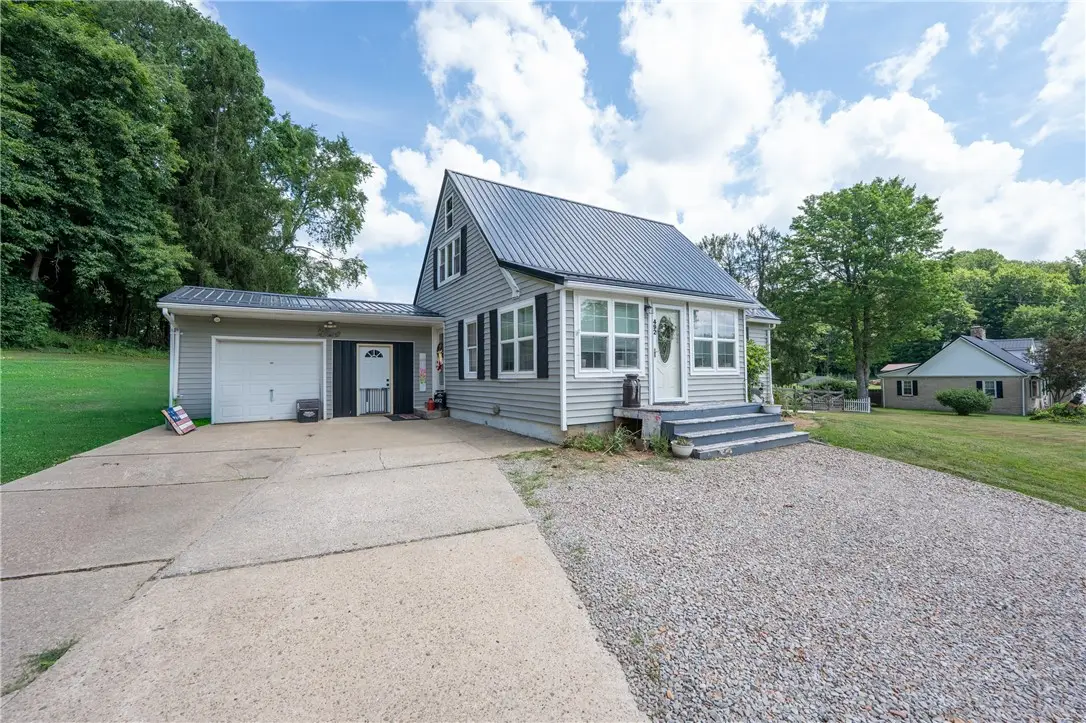 492 Mapletown Road, Garards Fort, PA 15334 - #1