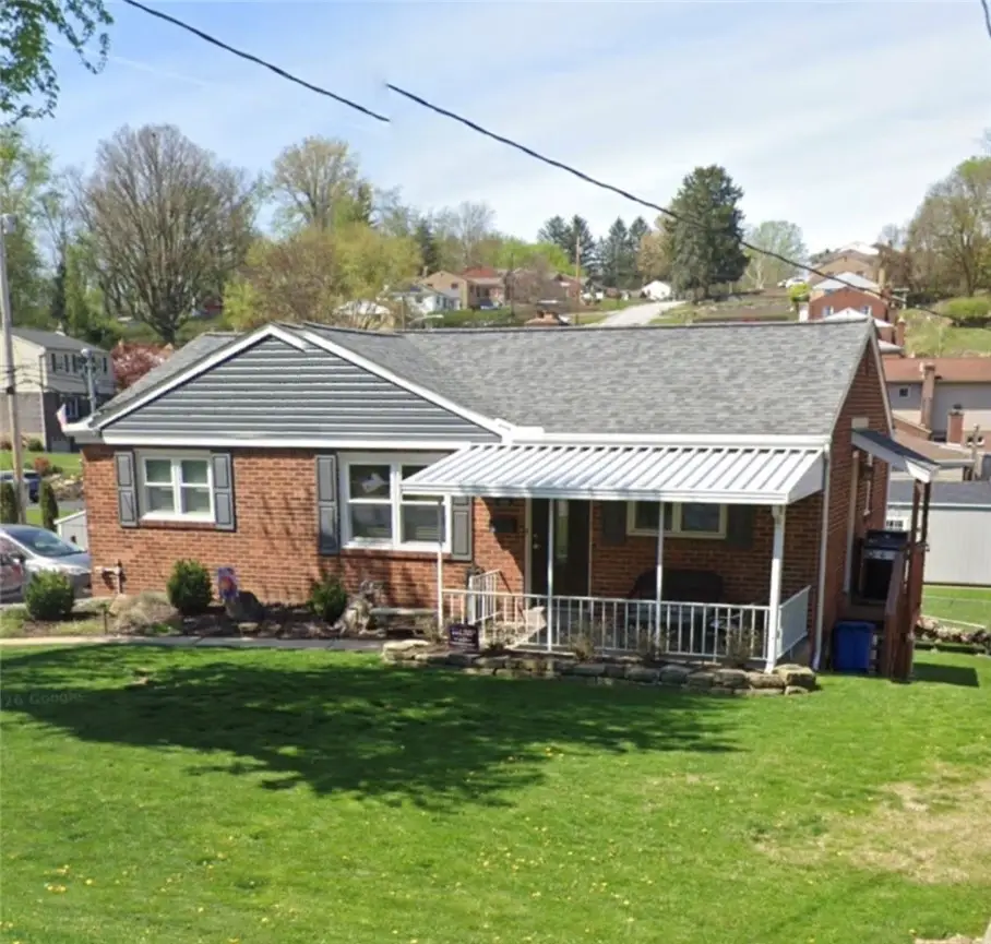 4826 Gardenville Rd, Pittsburgh, PA 15236 - #1
