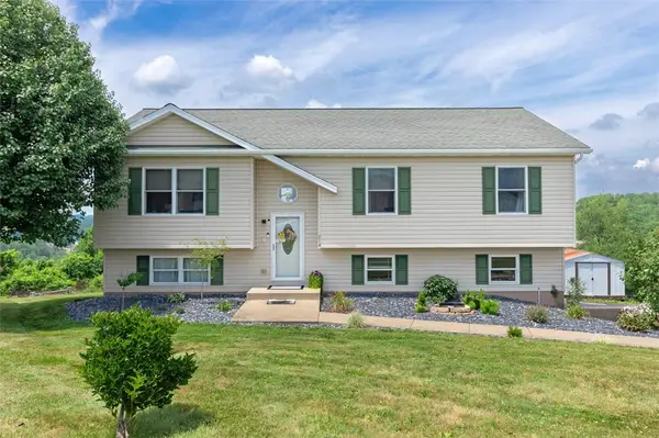 216 Marble Terrace, Grindstone, PA 15442