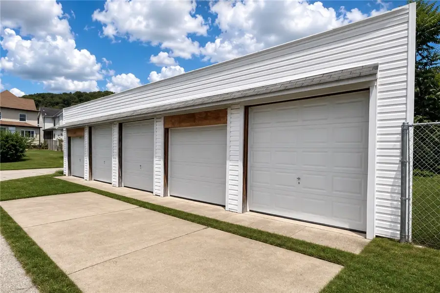 401 28th St, McKeesport, PA 15132 - #3