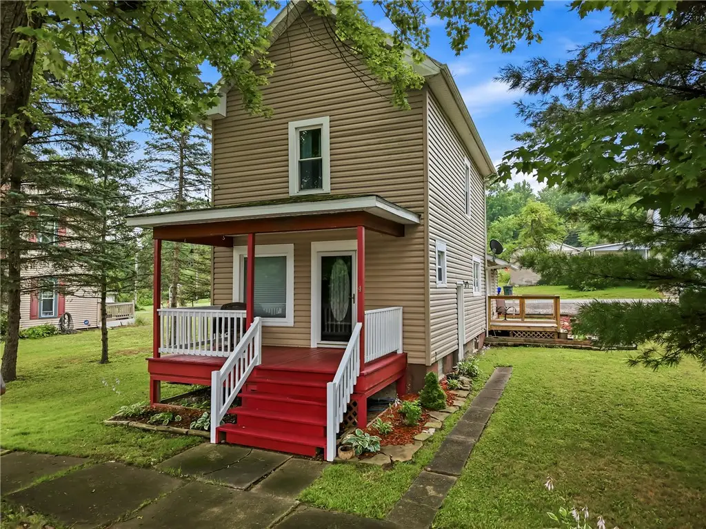 4 Beech St, Stoneboro, PA 16153 - #1