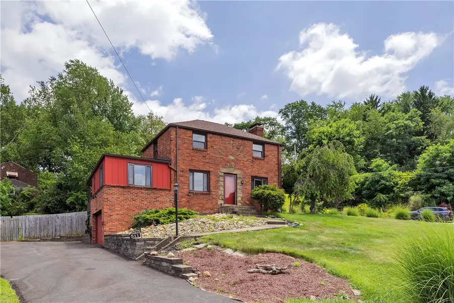 511 Rolling Green Dr, Bethel Park, PA 15102 - #3