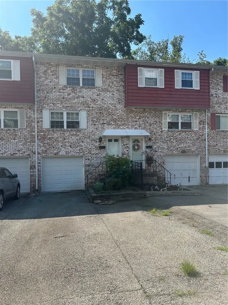 950 Academy, Hempfield, PA 15601 - #1