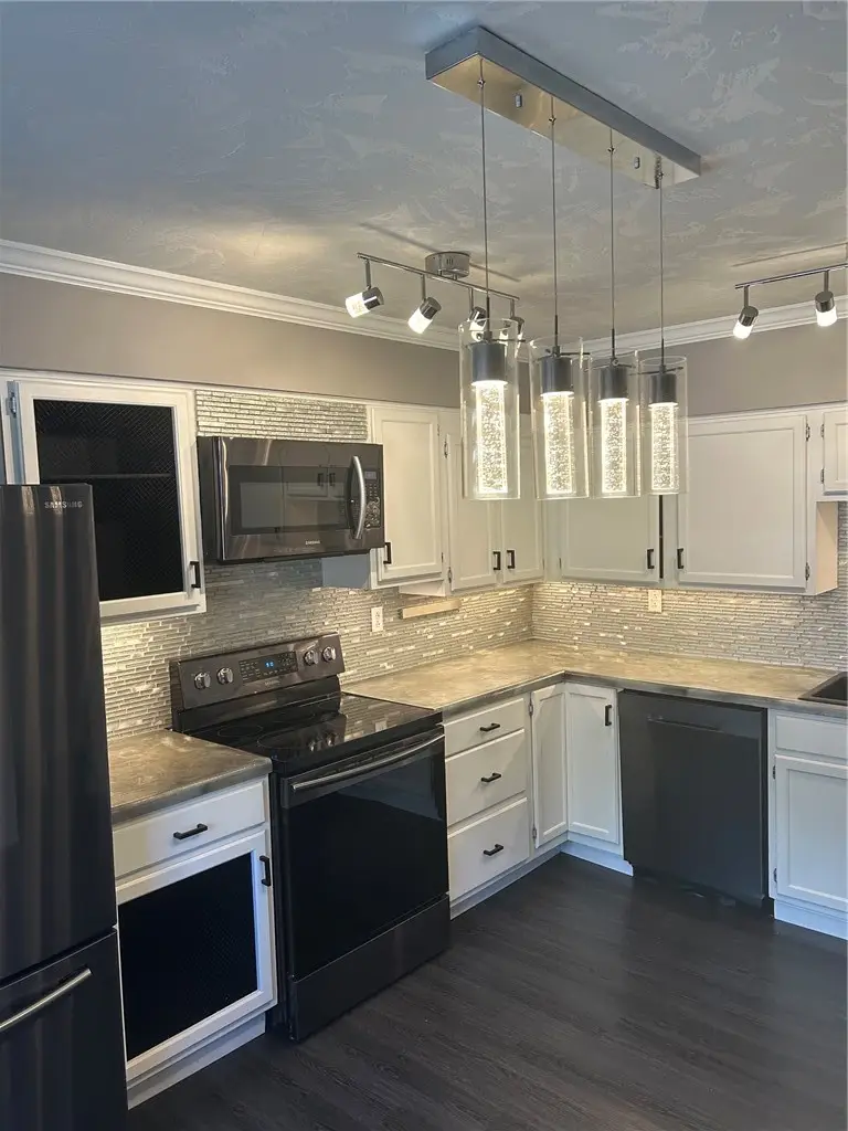 950 Academy, Hempfield, PA 15601 - #3