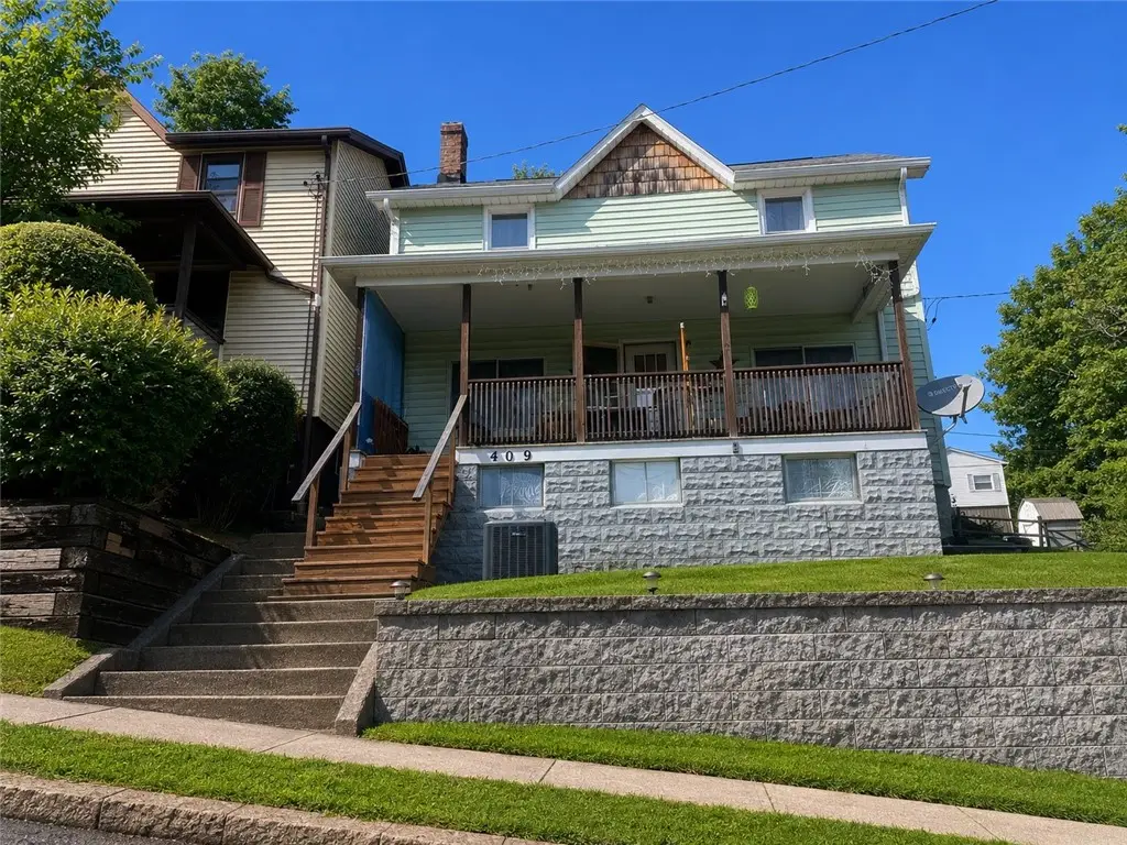 409 Penn Ave, Leechburg, PA 15656 - #1
