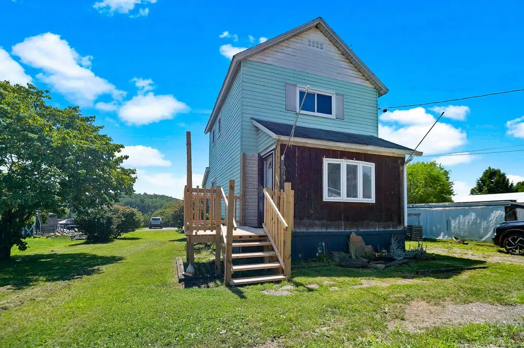 515 Green St, Saltsburg, PA 15681 - #1