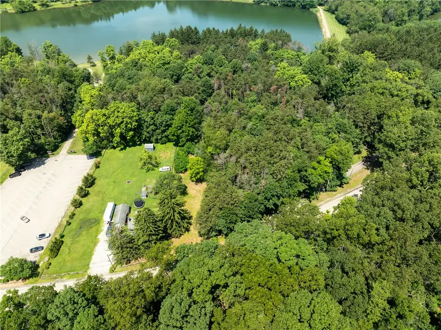 167 Twin Lakes Rd, Latrobe, PA 15650 - #3