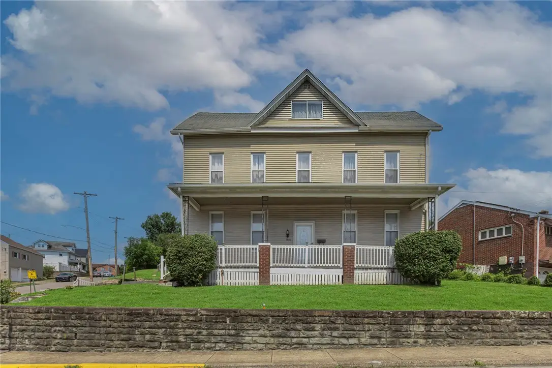 1830 W Railroad St, Carnegie, PA 15106 - #1