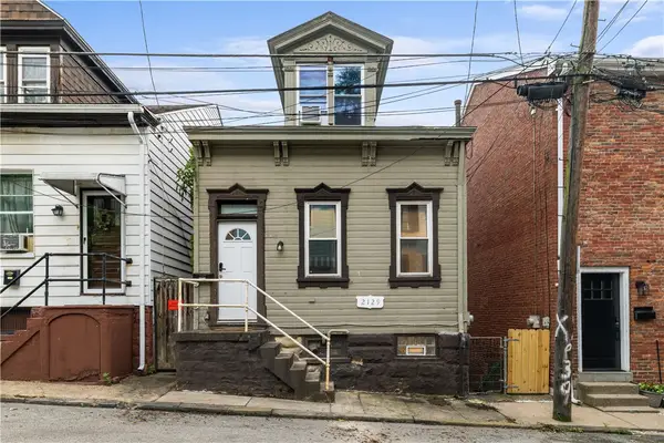 2129 Straubs Ln, Pittsburgh, PA 15212