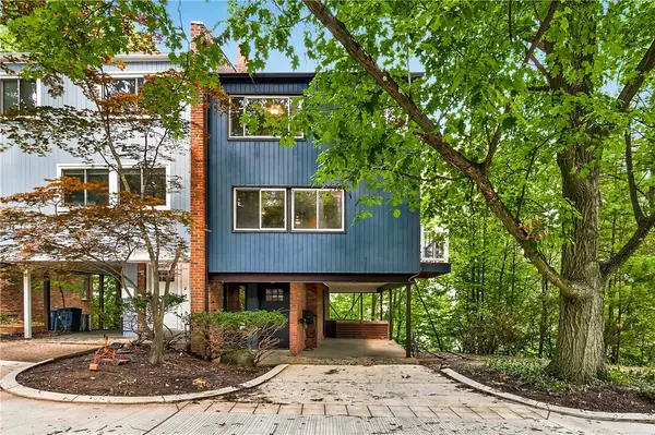 114 Maple Heights Rd, Pittsburgh, PA 15232