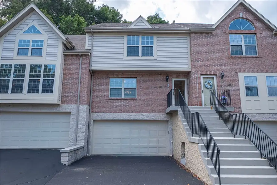 602 Berrington Ct, Bethel Park, PA 15102 - #2