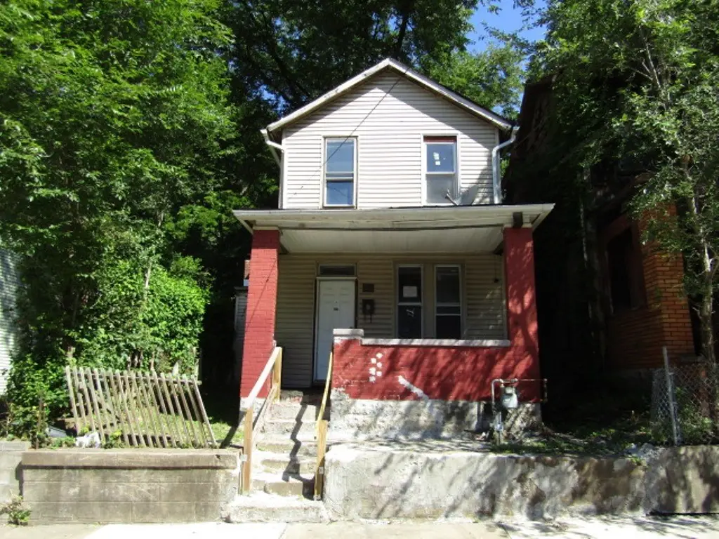 303 Flowers Ave, Pittsburgh, PA 15207 - #1