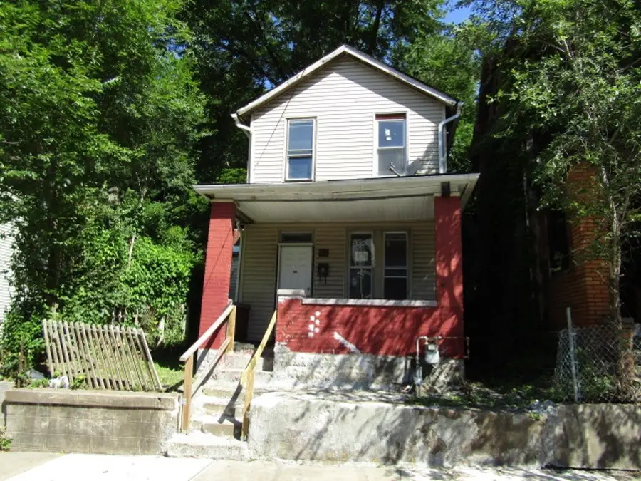 303 Flowers Ave, Pittsburgh, PA 15207 - #2