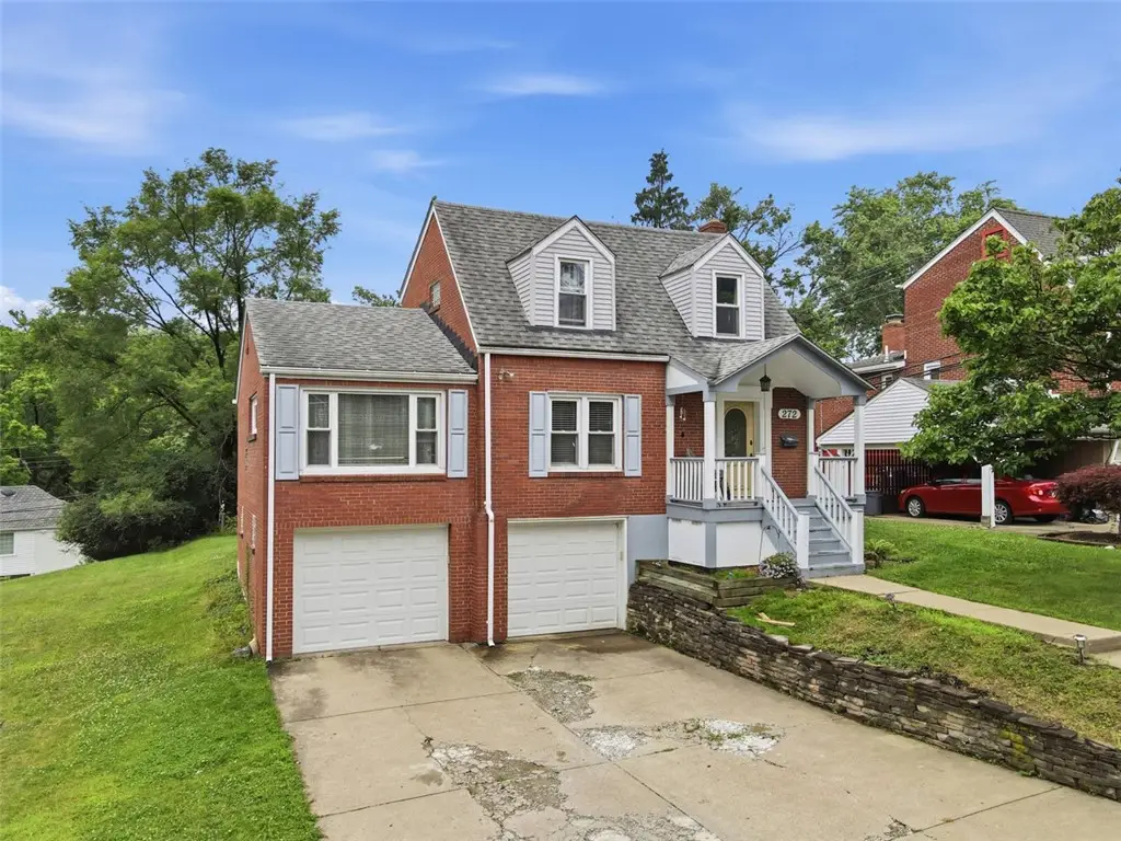 272 Lynn Dr, Pittsburgh, PA 15236 - #1