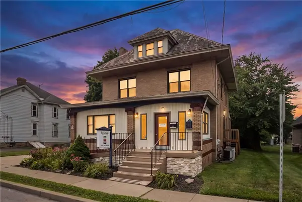 208 W New Castle St, Zelienople, PA 16063