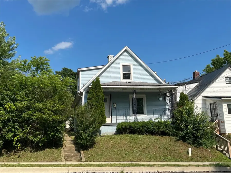 255 Hamilton Ave, Farrell, PA 16121 - #2