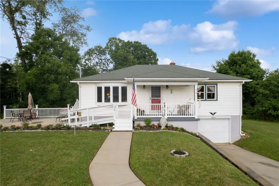 32 John Dr, Burgettstown, PA 15021 - #1