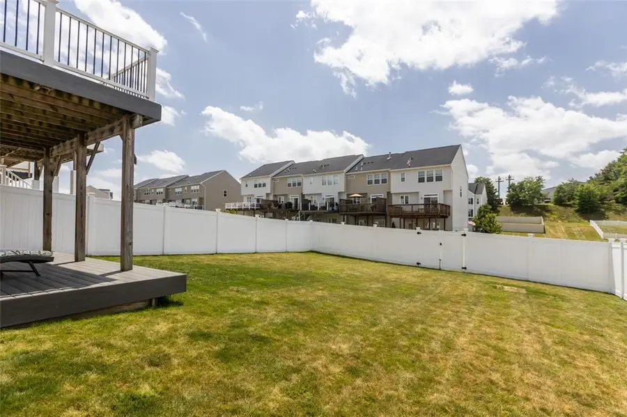1 Roosevelt Dr, McKees Rocks, PA 15136 - #3