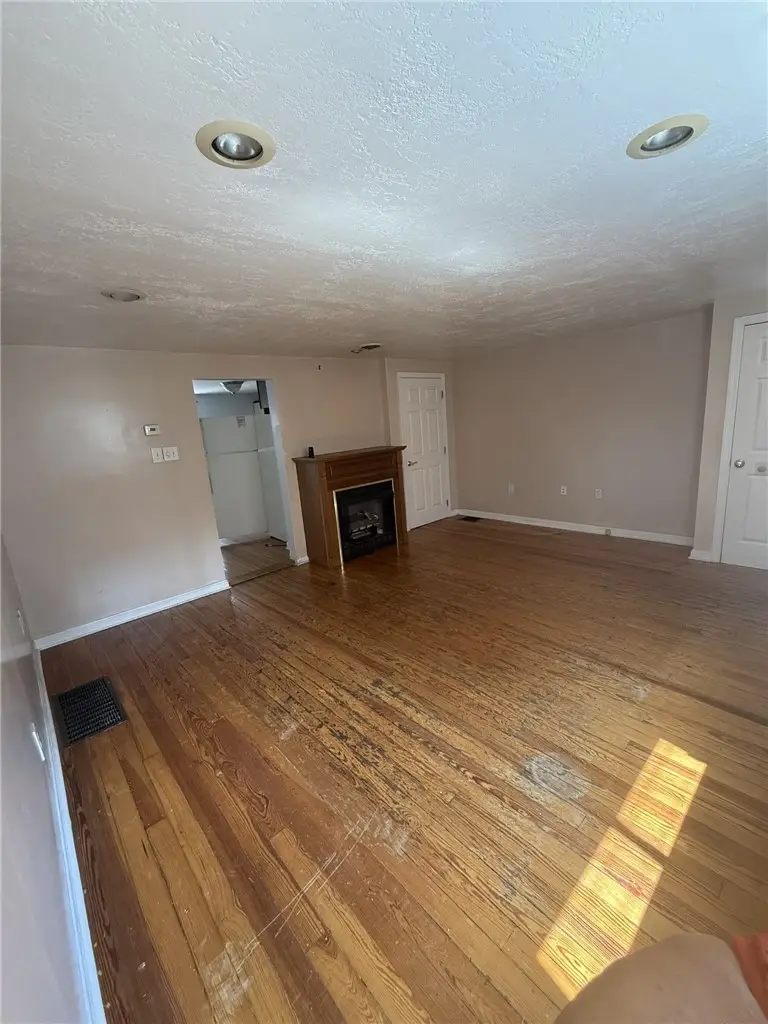 3221 Harcum Way, Pittsburgh, PA 15203 - #3