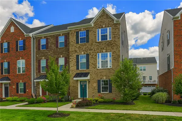 115 Sample Ln, Cranberry Twp, PA 16066